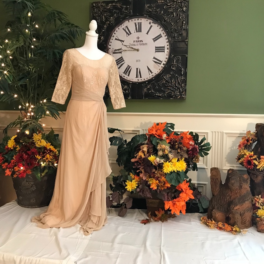 Formal evening gown dress